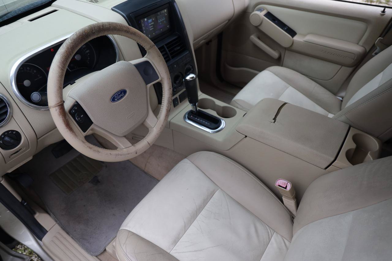 Used 2006 Ford Explorer XLT RWD image 4