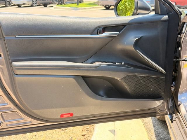 Used 2022 Toyota Camry SE FWD image 22