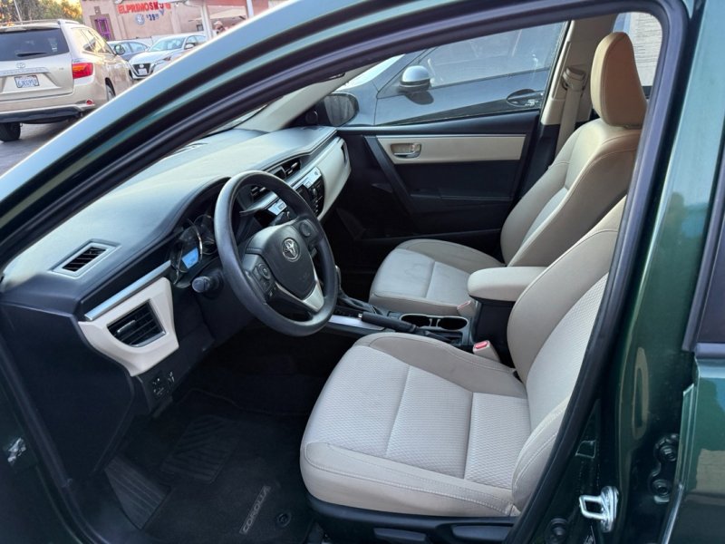 Used 2015 Toyota Corolla LE image 8