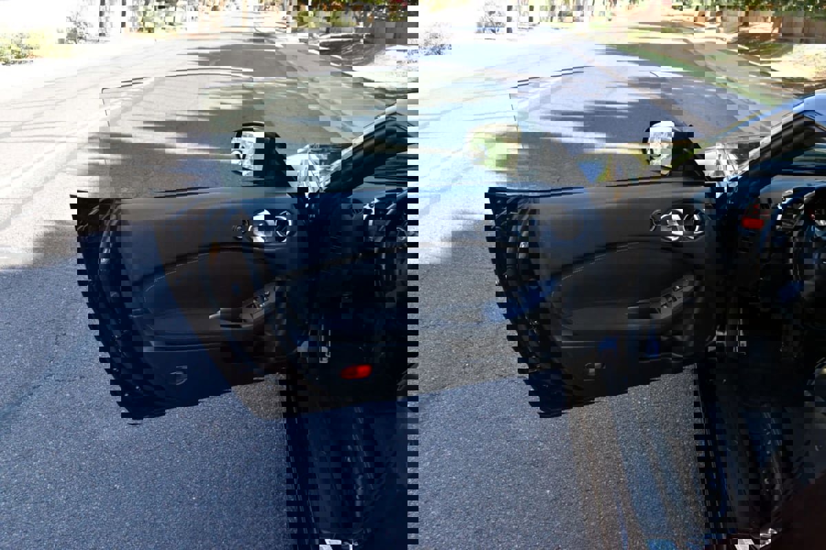 Used 2013 Nissan 370Z Coupe image 11