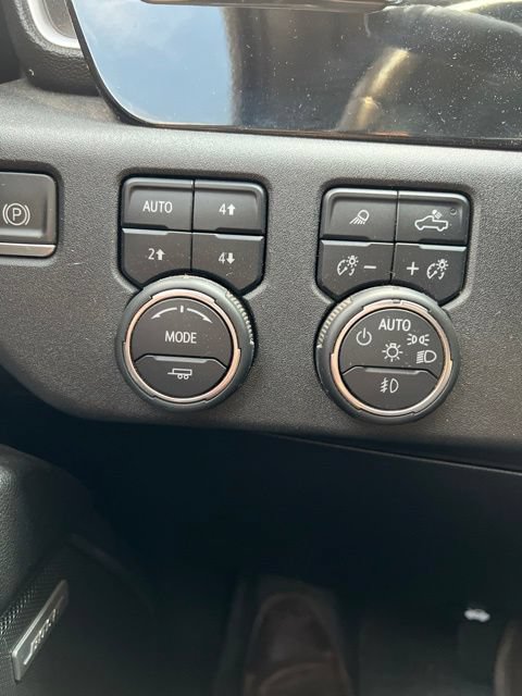 Certified 2023 Chevrolet Silverado 1500 LTZ AWD/4WD image 5