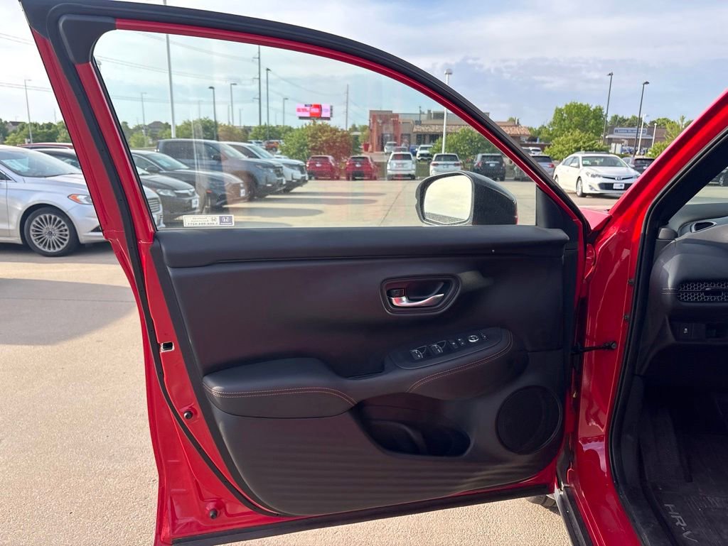 Certified 2026 Honda HR-V Sport image 8