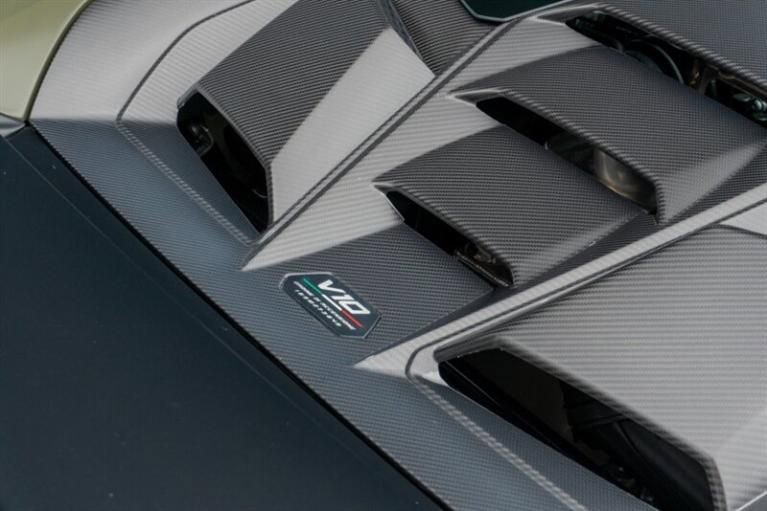 Used 2023 Lamborghini Huracan Tecnica image 40