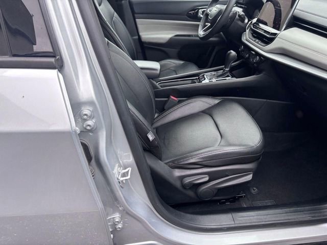 Used 2025 Jeep Compass Limited image 28