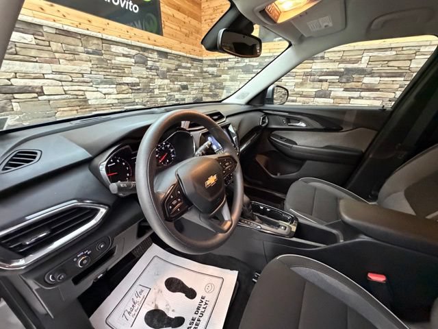 Used 2023 Chevrolet TrailBlazer LT w/ Convenience Package AWD/4WD image 12