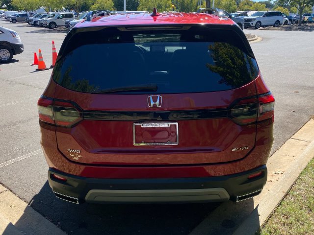 Used 2023 Honda Pilot Elite image 32