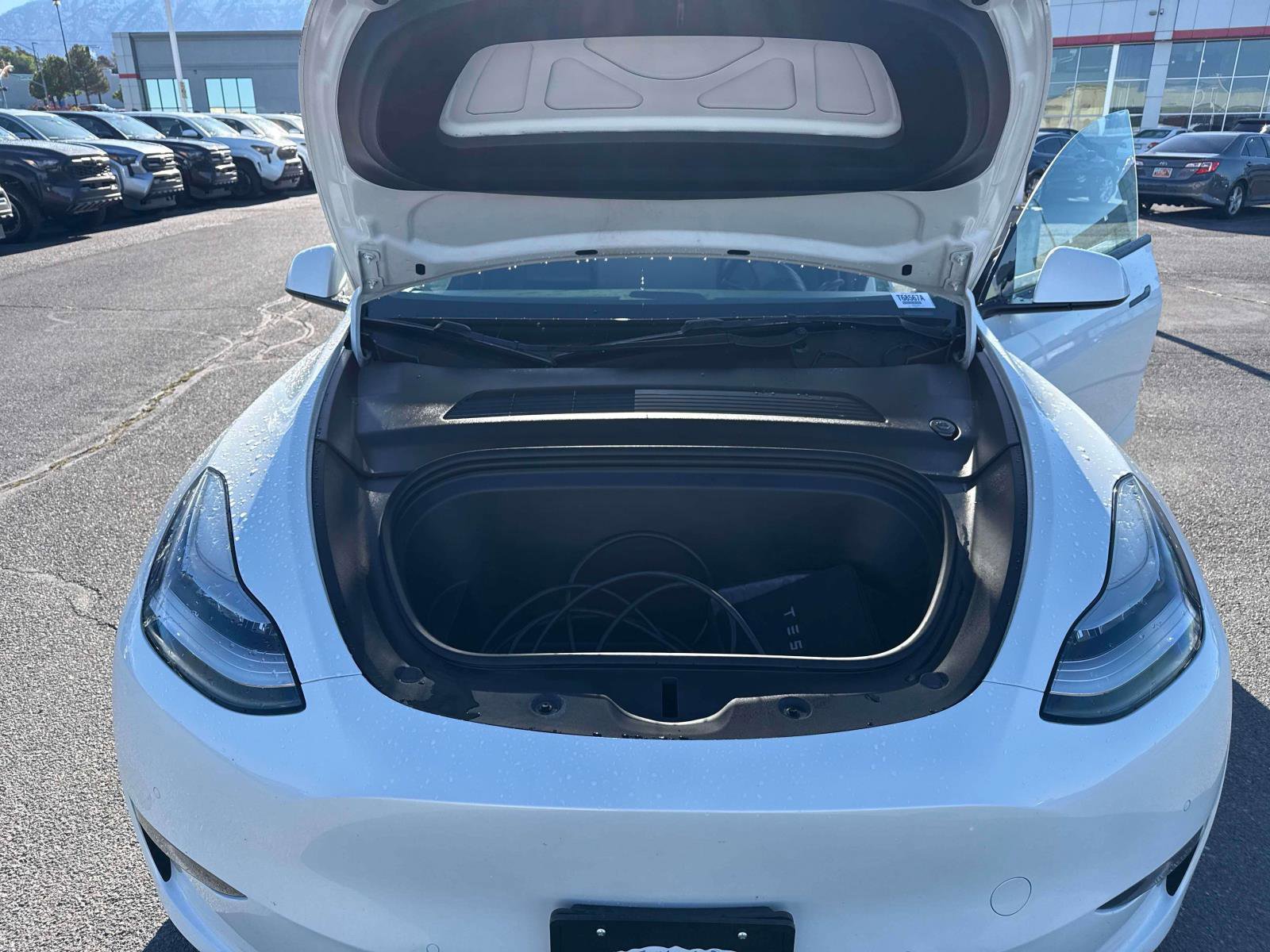 Used 2021 Tesla Model Y 2WD image 9