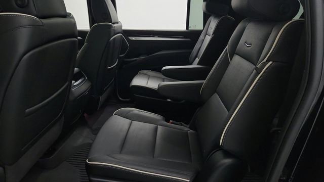 Certified 2025 Cadillac Escalade ESV Premium Luxury w/ LPO, Floor Liner Package image 18