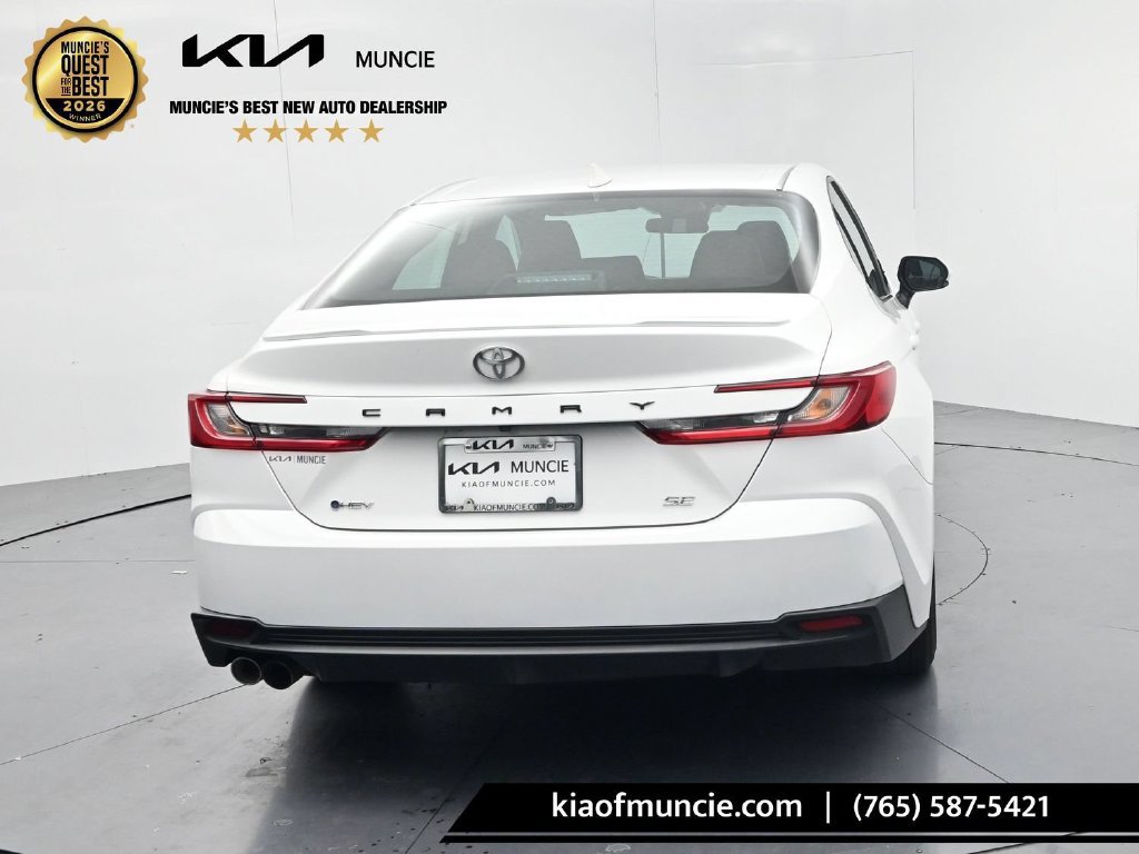 Used 2025 Toyota Camry SE FWD image 7