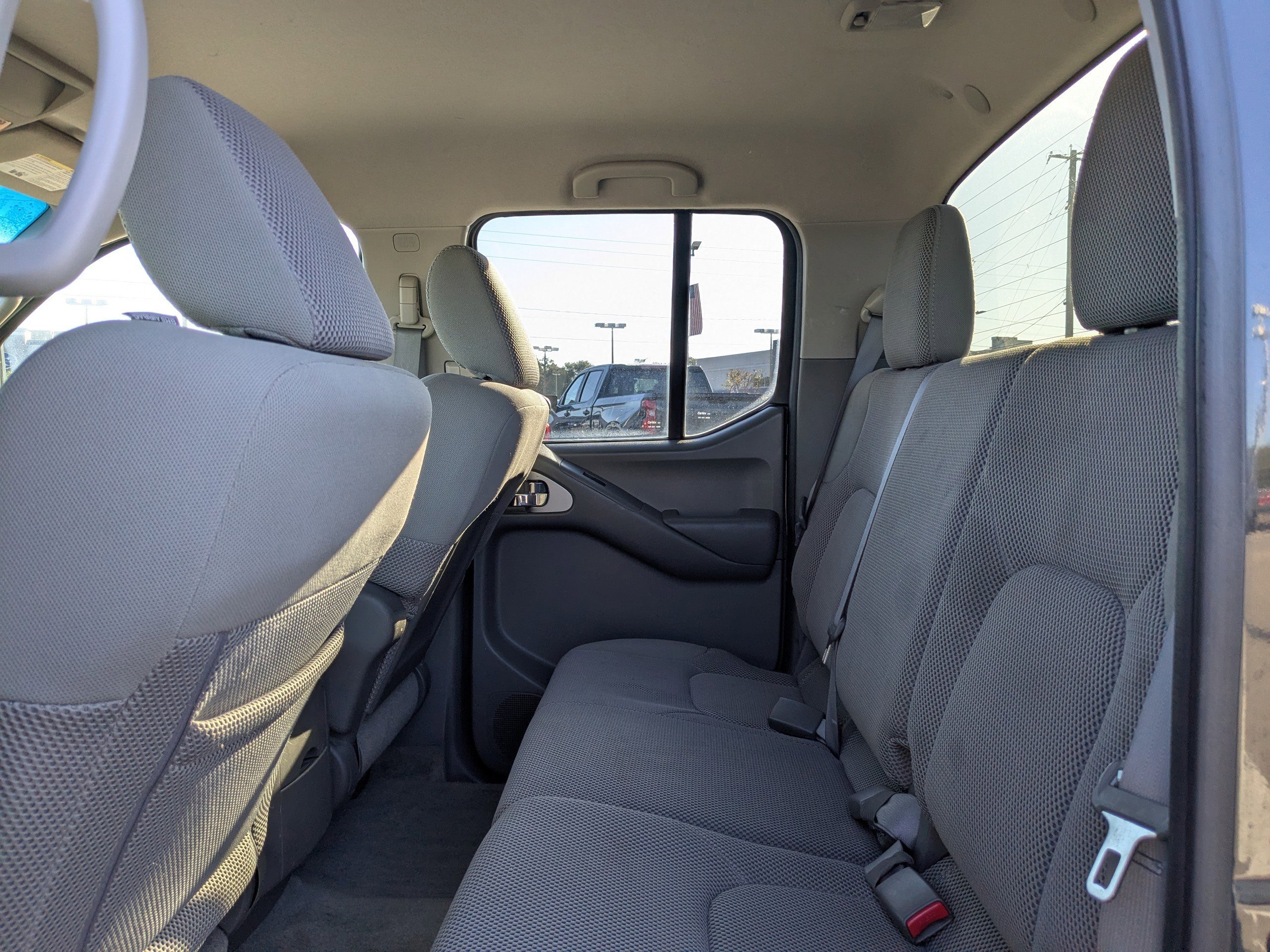 Used 2013 Nissan Frontier SV w/ SV Value Truck Pkg image 13