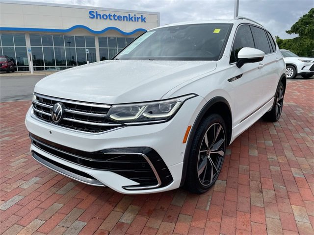 Used 2022 Volkswagen Tiguan SEL R-Line