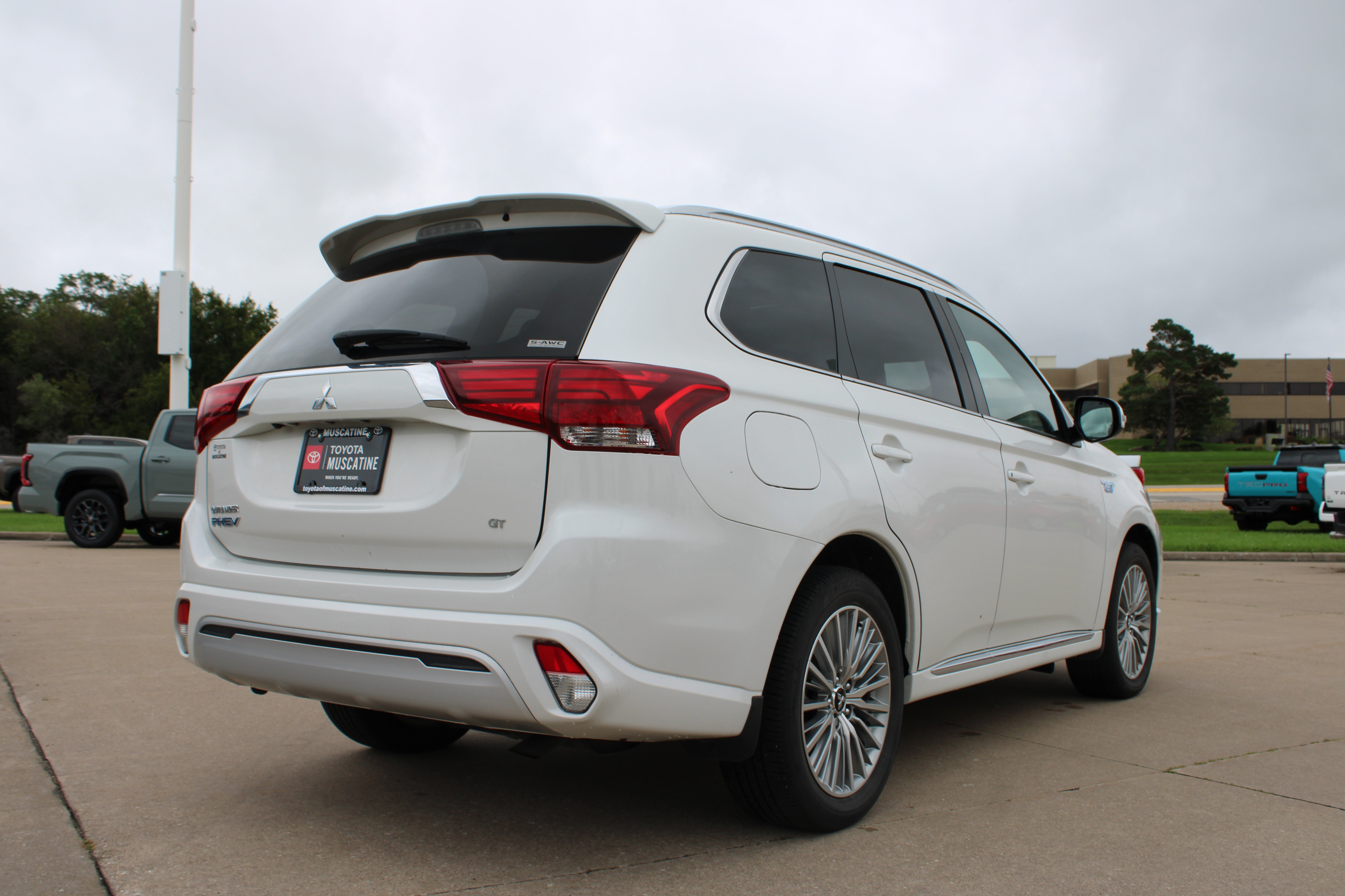 Used 2022 Mitsubishi Outlander GT AWD/4WD image 9