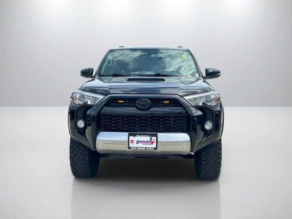 Used 2019 Toyota 4Runner TRD Off-Road Premium AWD/4WD image 2
