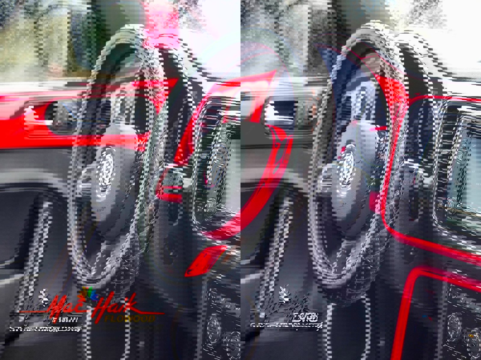 Used 2019 Volkswagen Beetle 2.0T SE image 8