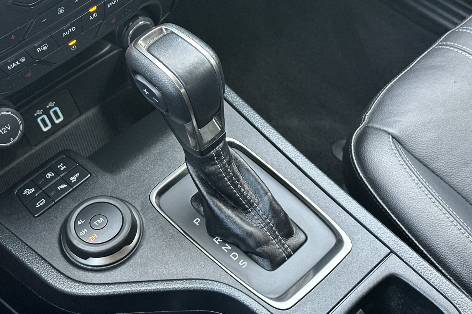 Used 2019 Ford Ranger Lariat w/ Equipment Group 501A Mid image 21