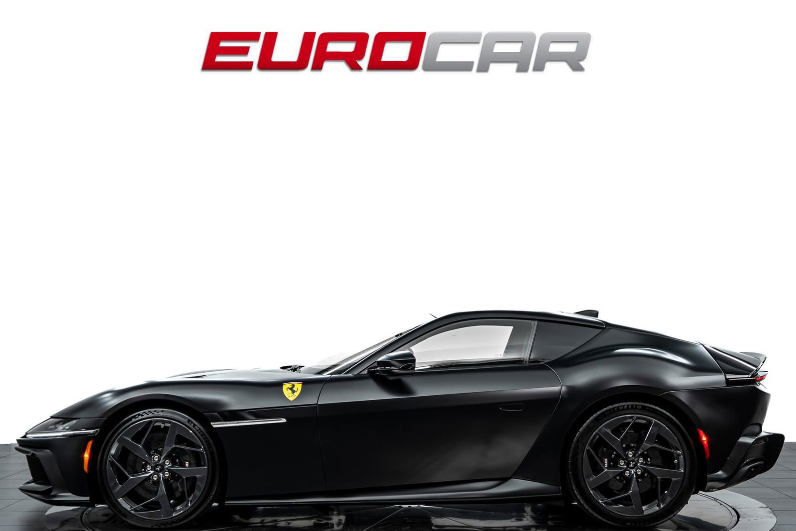 Used 2025 Ferrari 12Cilindri image 2