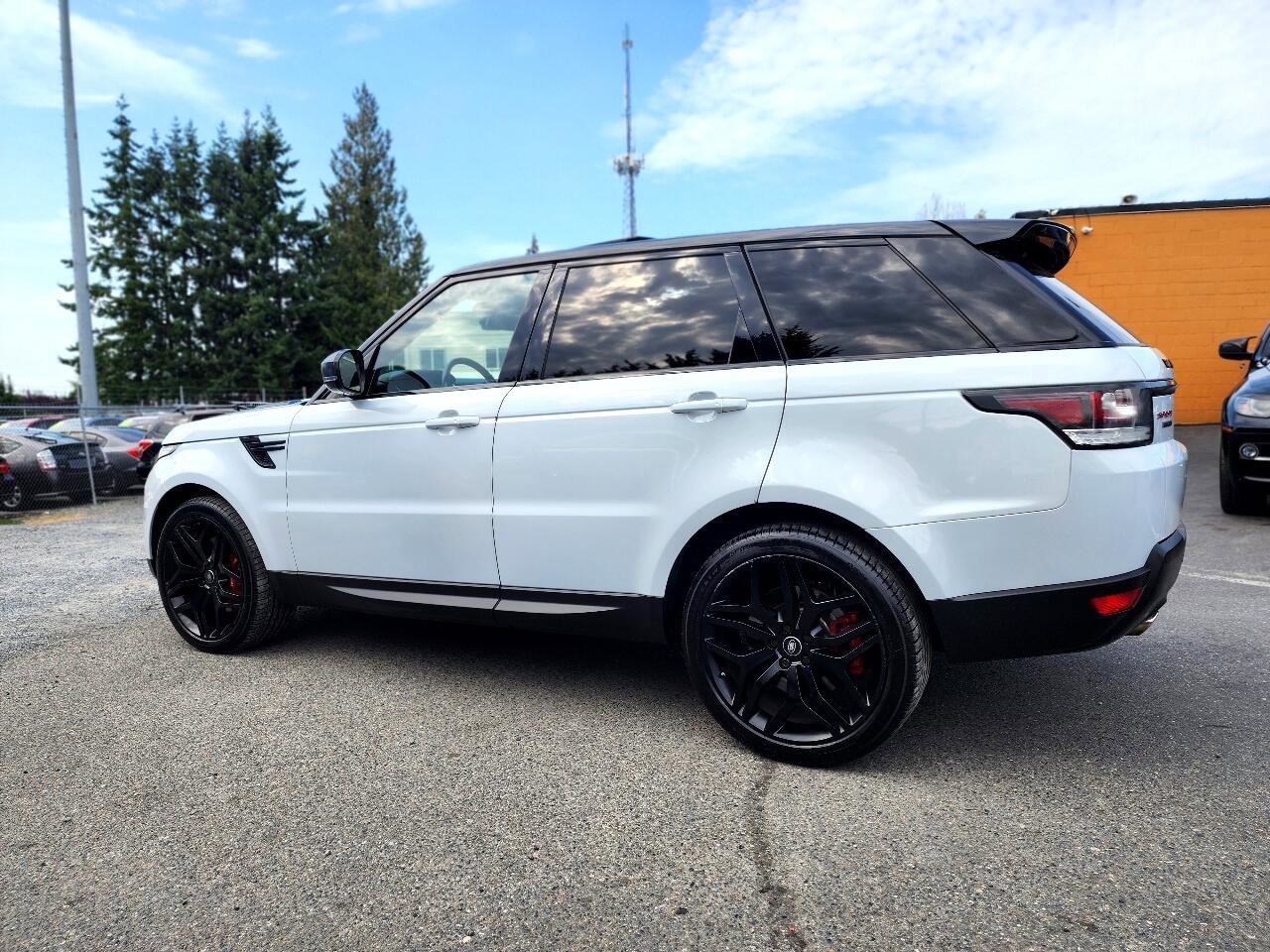 Used 2016 Land Rover Range Rover Sport Supercharged image 9