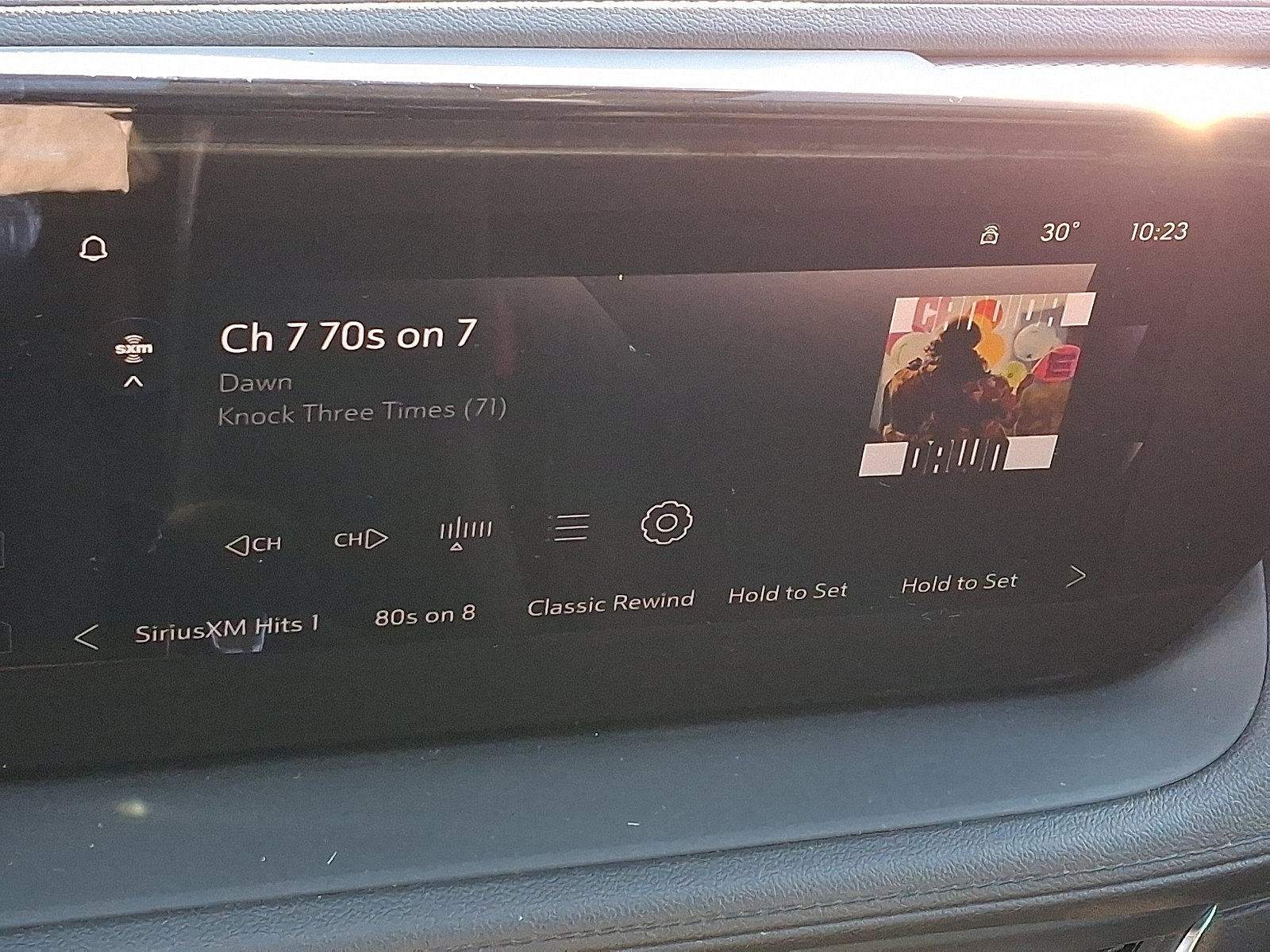 Used 2024 Buick Encore GX Sport Touring w/ Comfort Package image 17