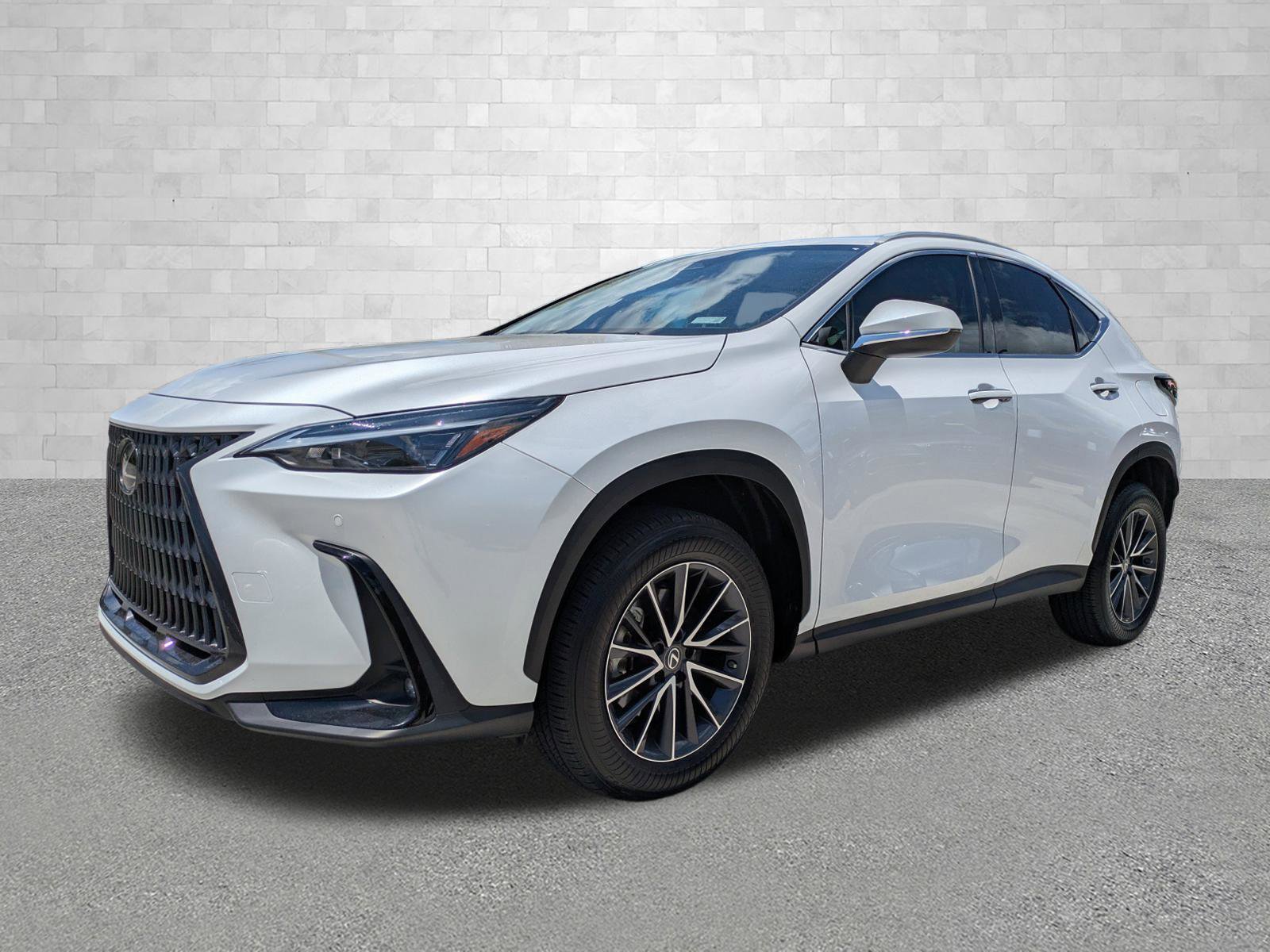 Used 2023 Lexus NX 350 AWD image 5