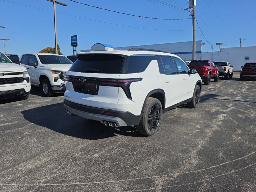 New 2027 Chevrolet Traverse LT w/ Driver Confidence Package FWD image 7