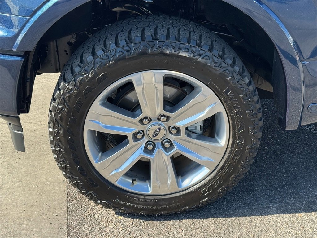 Used 2020 Ford F150 Platinum w/ Equipment Group 701A Luxury image 9