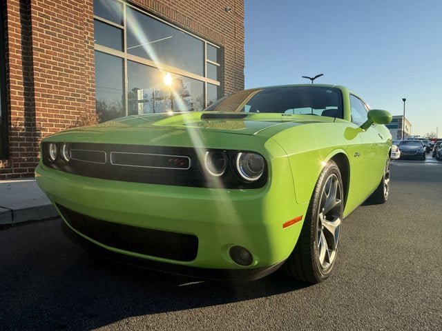 Used 2015 Dodge Challenger R/T Plus RWD image 10