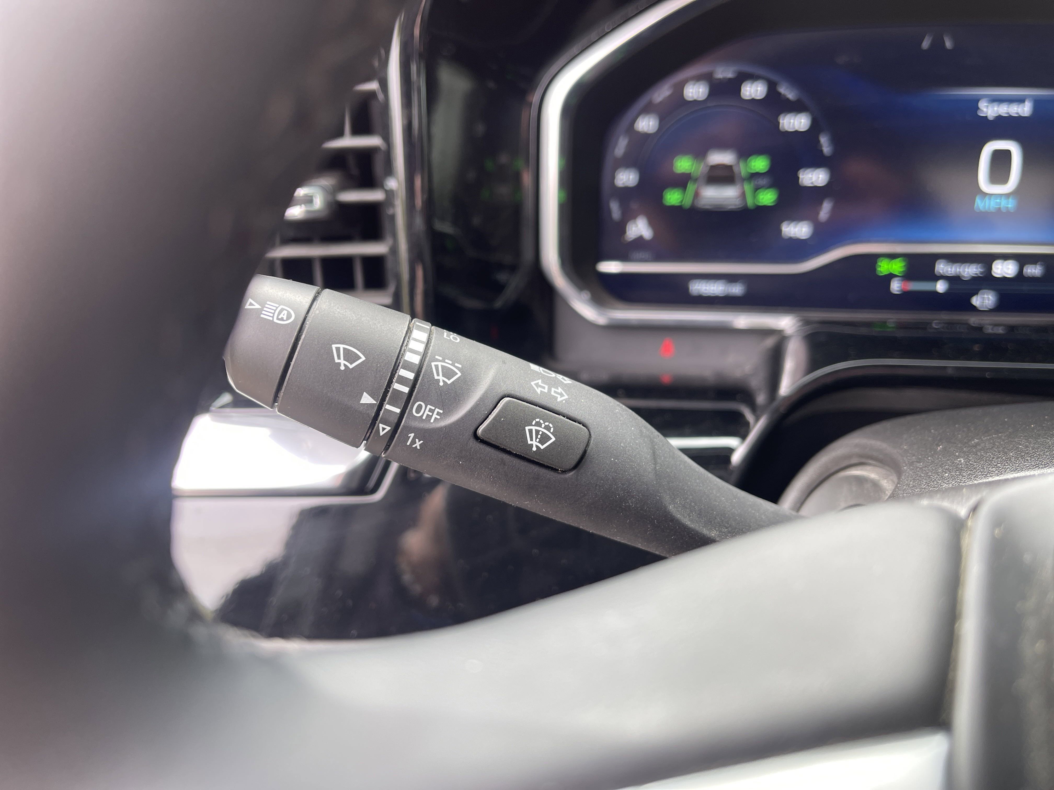 Used 2025 Chevrolet Silverado 1500 LT image 25