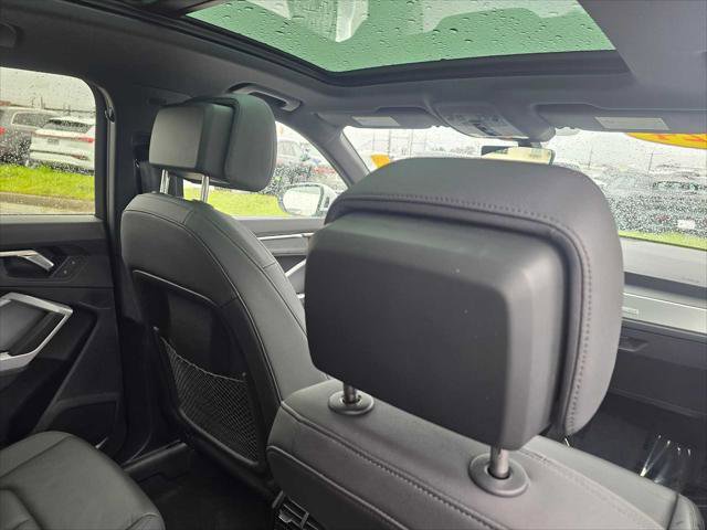 Used 2024 Audi Q3 2.0T Premium w/ Convenience Package image 15