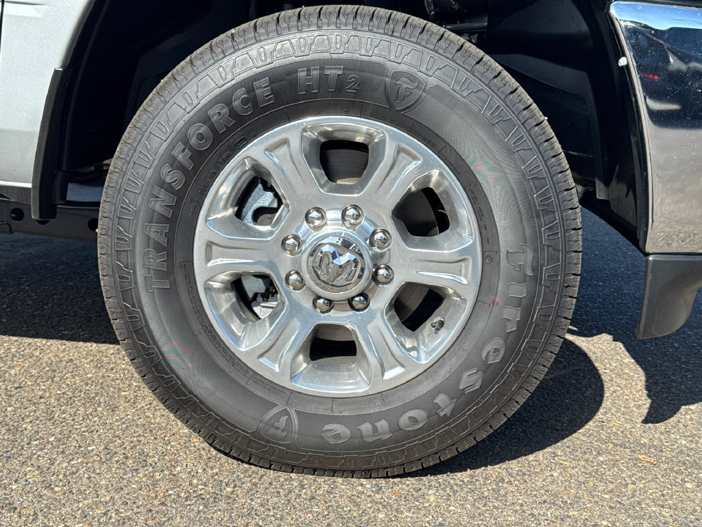 New 2026 RAM 3500 Big Horn AWD/4WD image 7