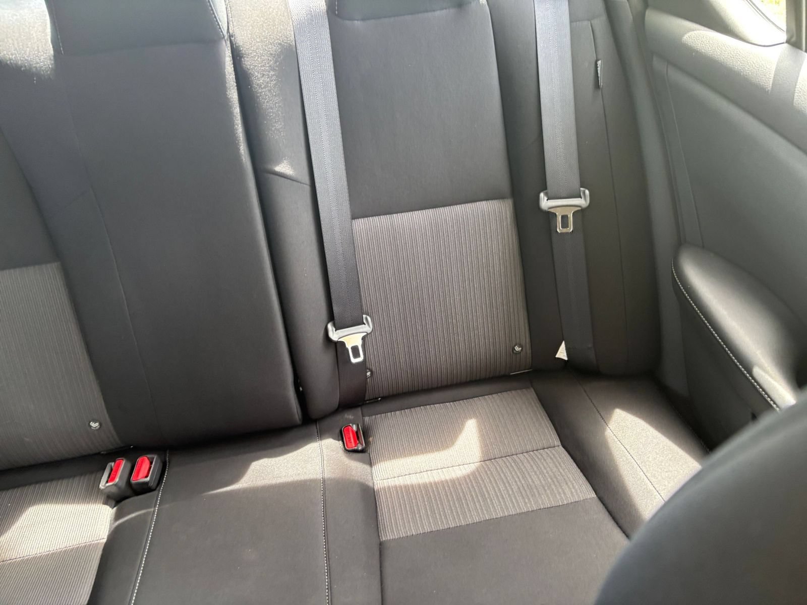 Used 2025 Nissan Sentra SV FWD image 36