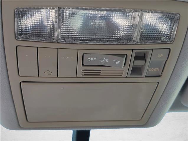 Used 2010 Toyota Venza FWD image 23