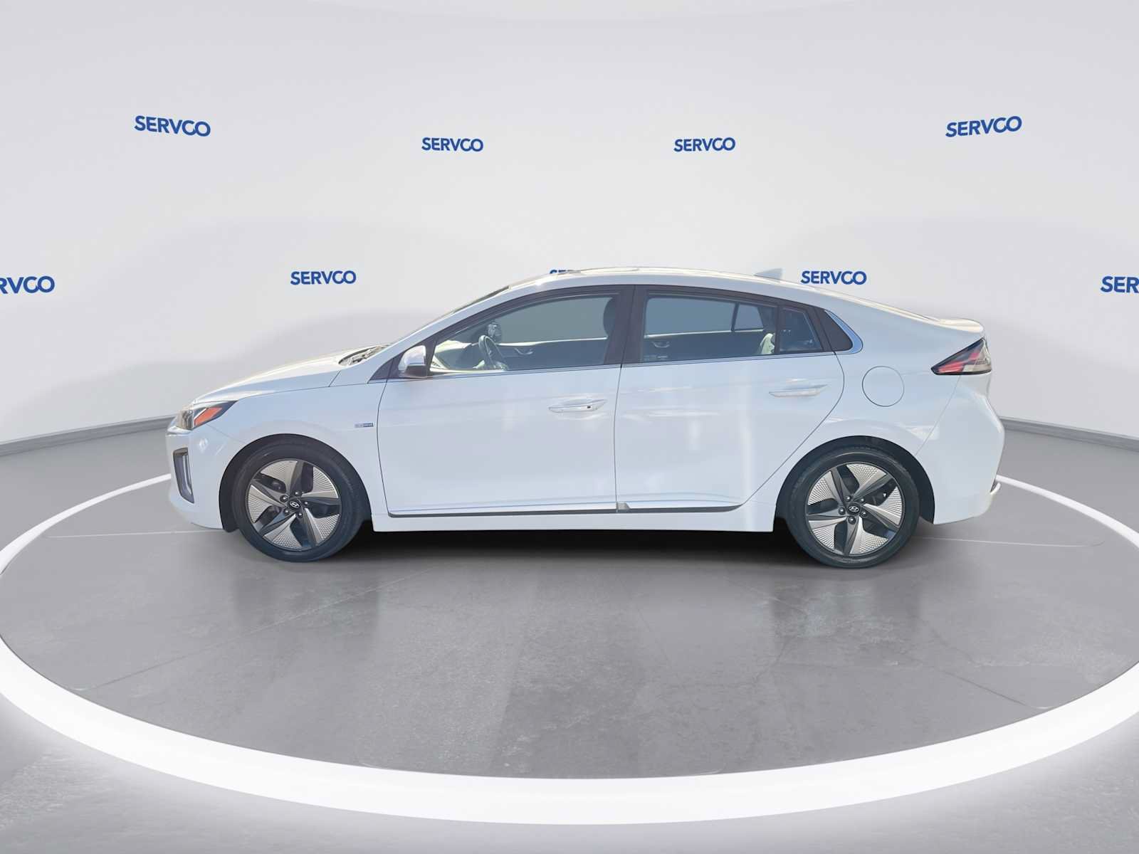 Used 2020 Hyundai Ioniq Limited FWD image 5