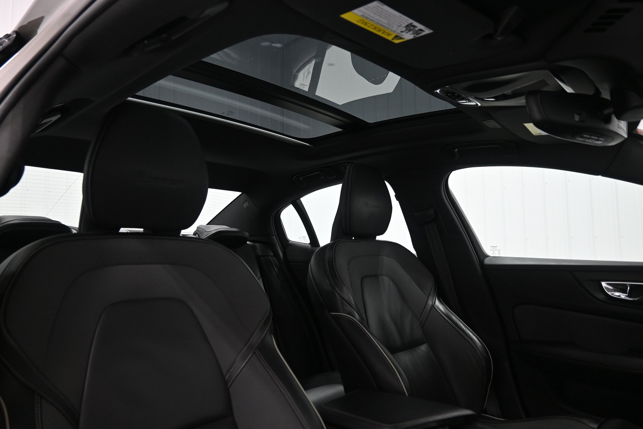 Used 2019 Volvo S60 T6 R-Design AWD/4WD image 27