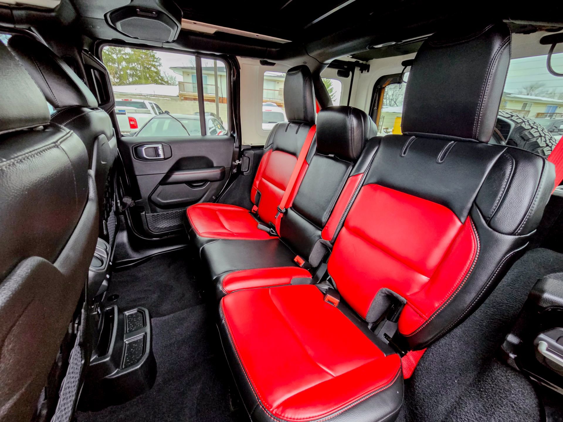 Used 2023 Jeep Wrangler Unlimited Rubicon 392 image 32