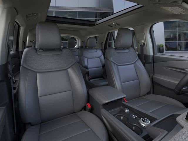 New 2026 Ford Explorer Active w/ Active Comfort Package image 10