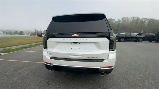New 2025 Chevrolet Suburban Premier image 7