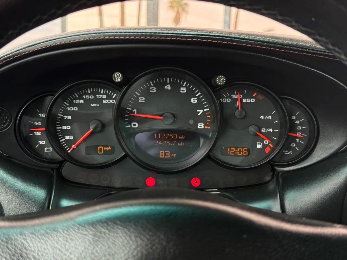 Used 2002 Porsche 911 Carrera 4 AWD/4WD image 52