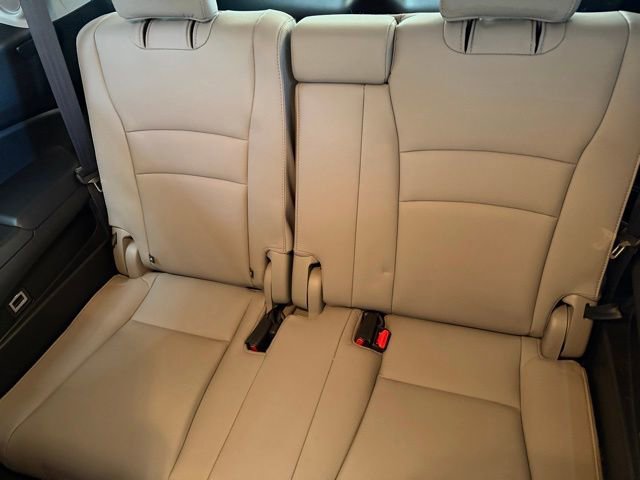 Used 2022 Honda Pilot Touring image 31