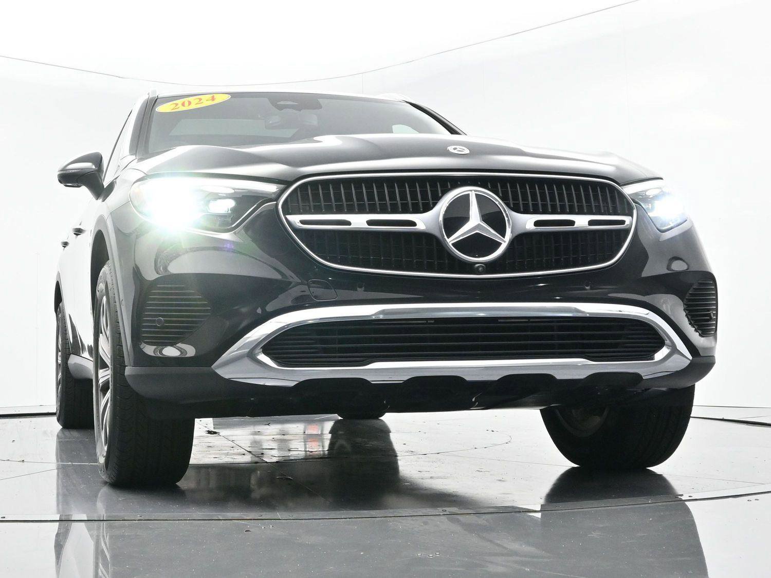 Used 2024 Mercedes-Benz GLC 300 4MATIC image 41