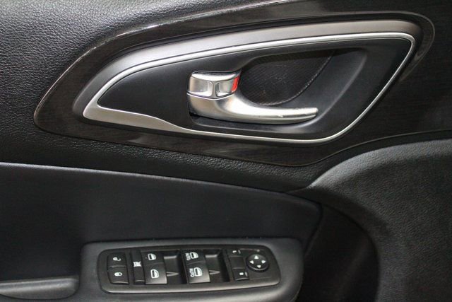 Used 2015 Chrysler 200 C w/ Sun/Sound Group FWD image 14