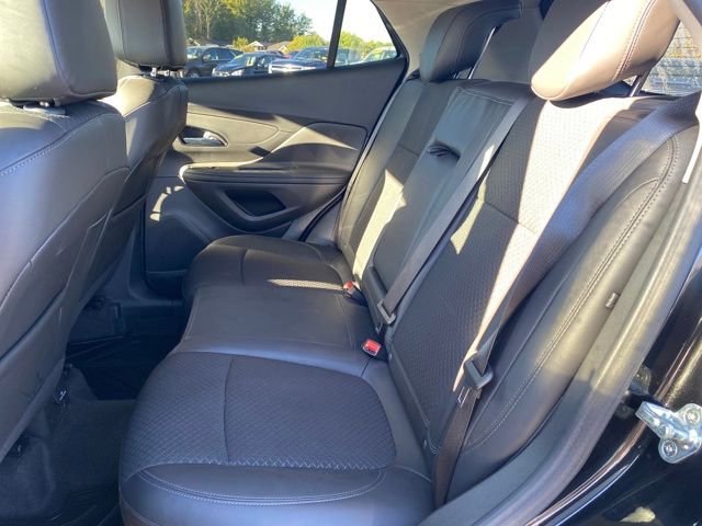 Used 2022 Buick Encore Preferred w/ Safety Package image 17