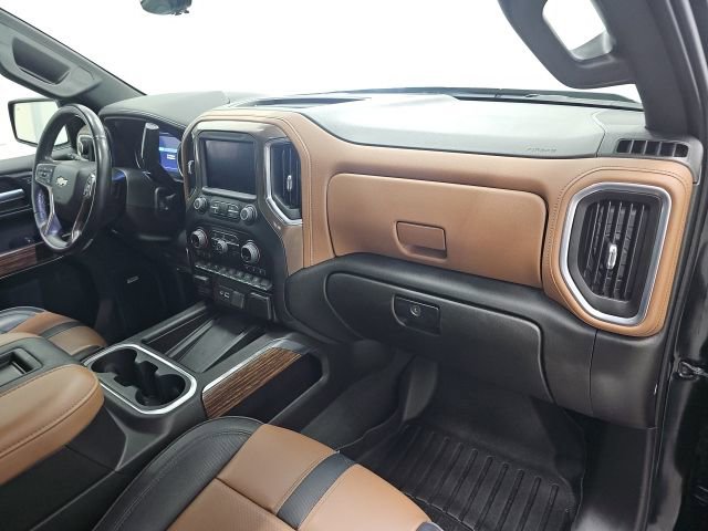 Used 2022 Chevrolet Silverado 1500 High Country w/ Technology Package image 11