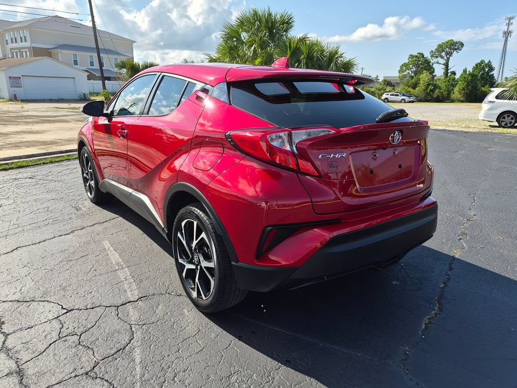 Used 2022 Toyota C-HR XLE FWD image 8