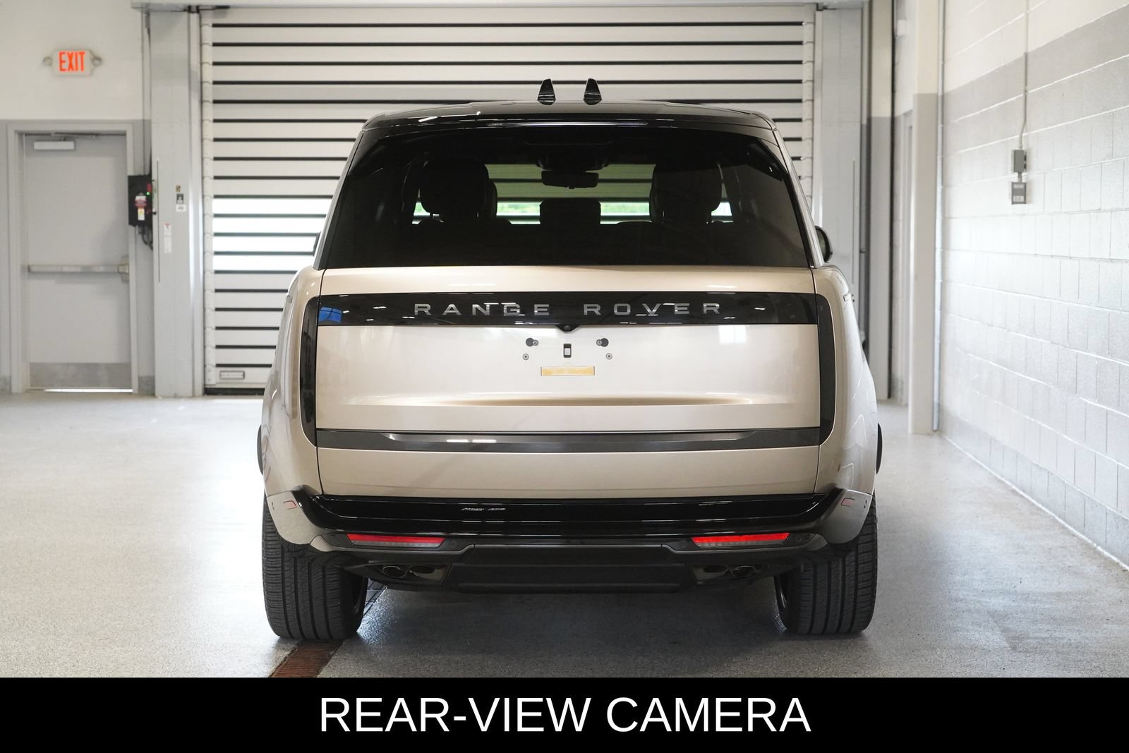 Used 2024 Land Rover Range Rover SE AWD/4WD image 5