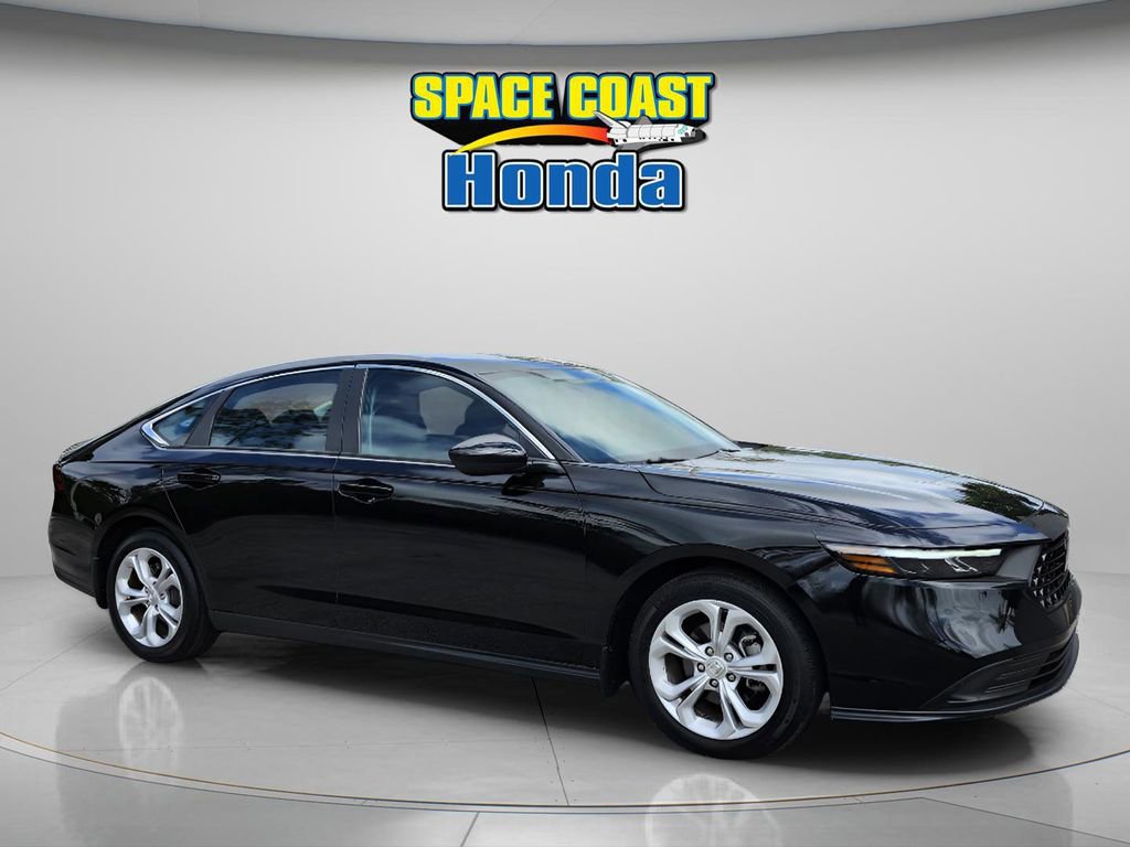 Used 2025 Honda Accord LX image 12