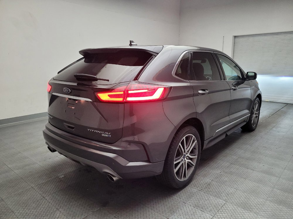 Used 2019 Ford Edge Titanium w/ Equipment Group 301A AWD/4WD image 9