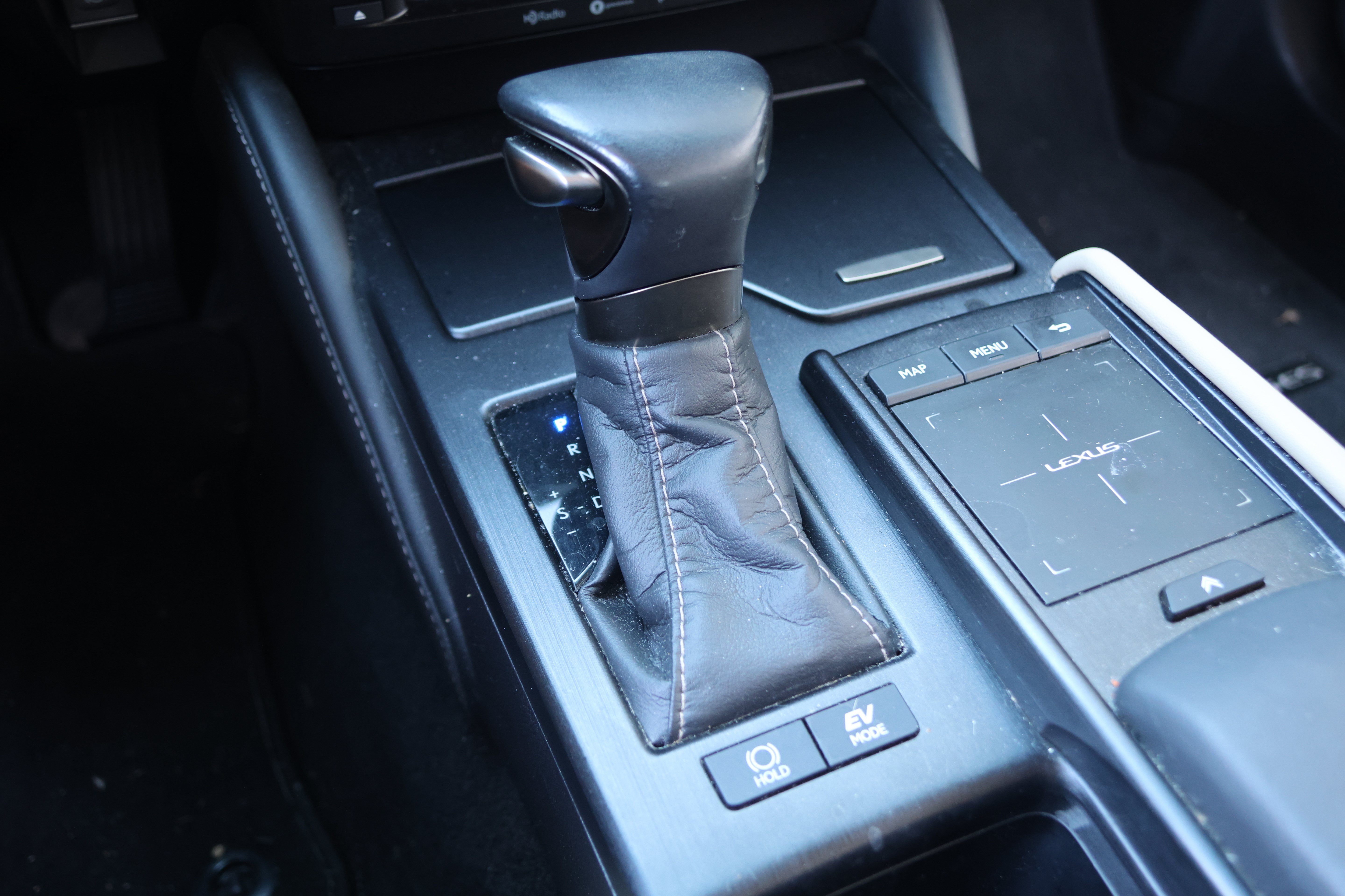 Used 2020 Lexus ES 300h w/ Premium Package FWD image 23