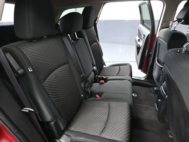 Used 2011 Dodge Journey Mainstreet w/ Safe & Sound Group image 43