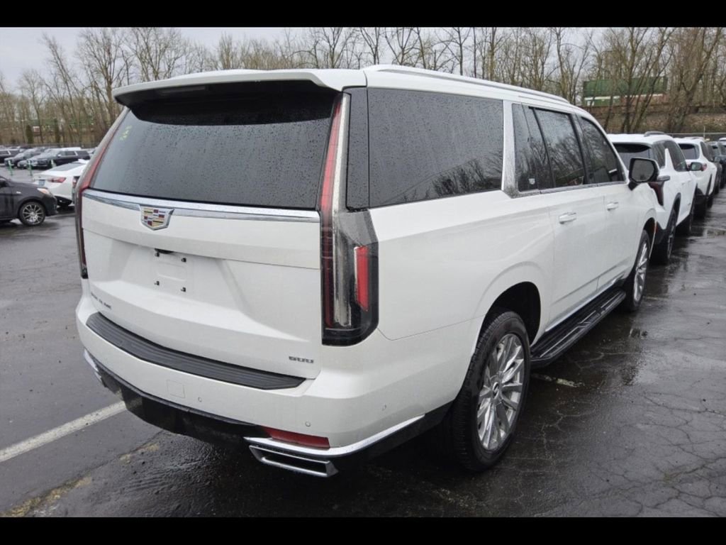 Used 2022 Cadillac Escalade ESV Premium Luxury AWD/4WD image 5