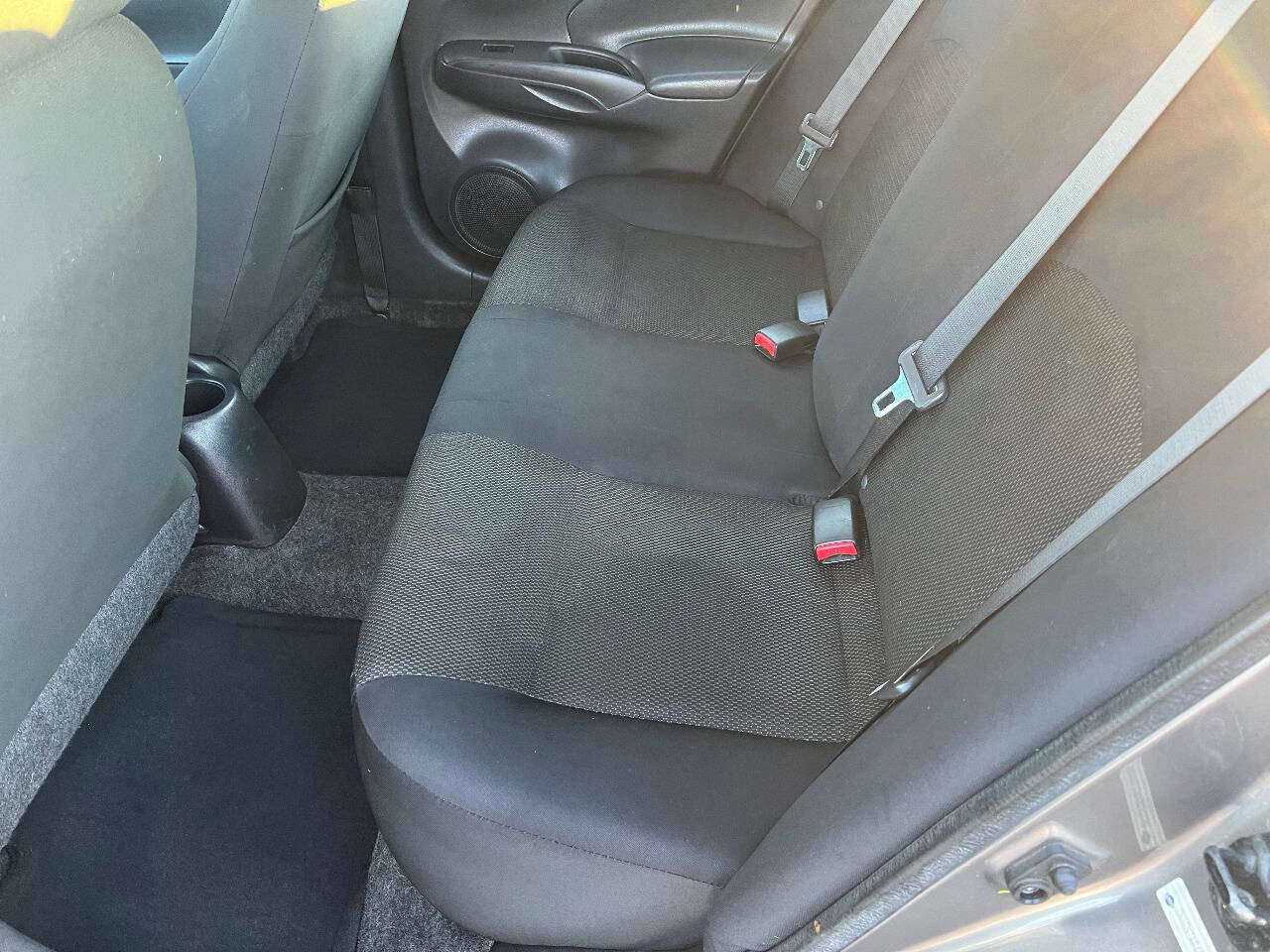 Used 2012 Nissan Versa SV image 21